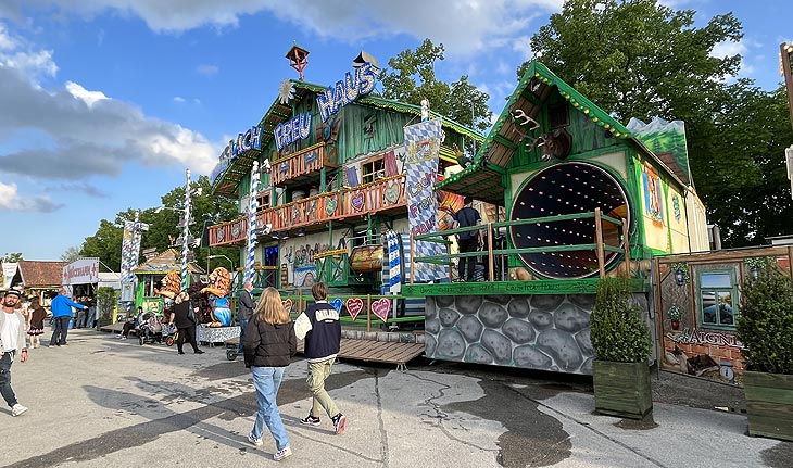 Das Lach+Freu Haus kommt auf das Frühlingsfest Erding (©Foto. Martin Schmitz)